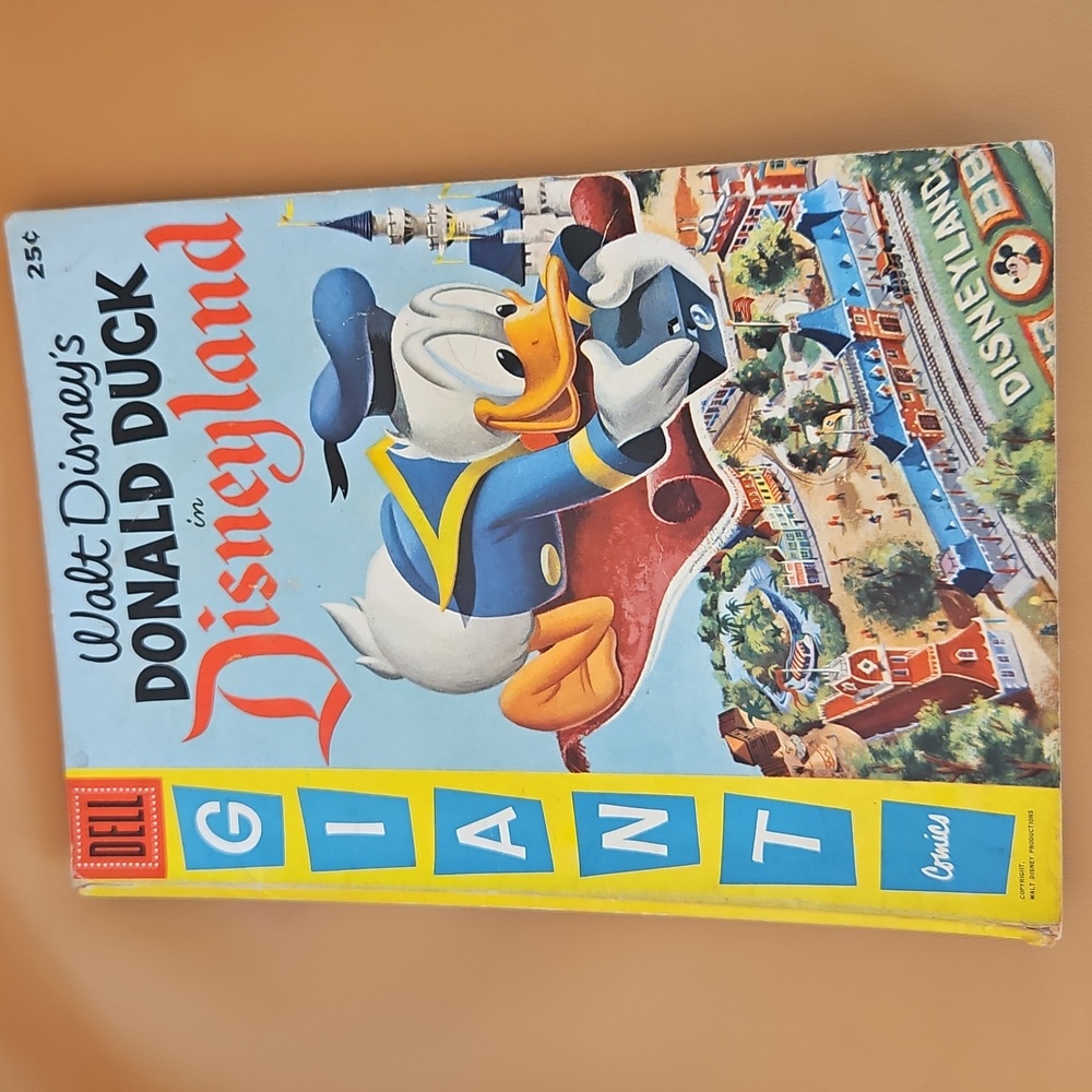 Donald Duck in Disneyland Comic Book